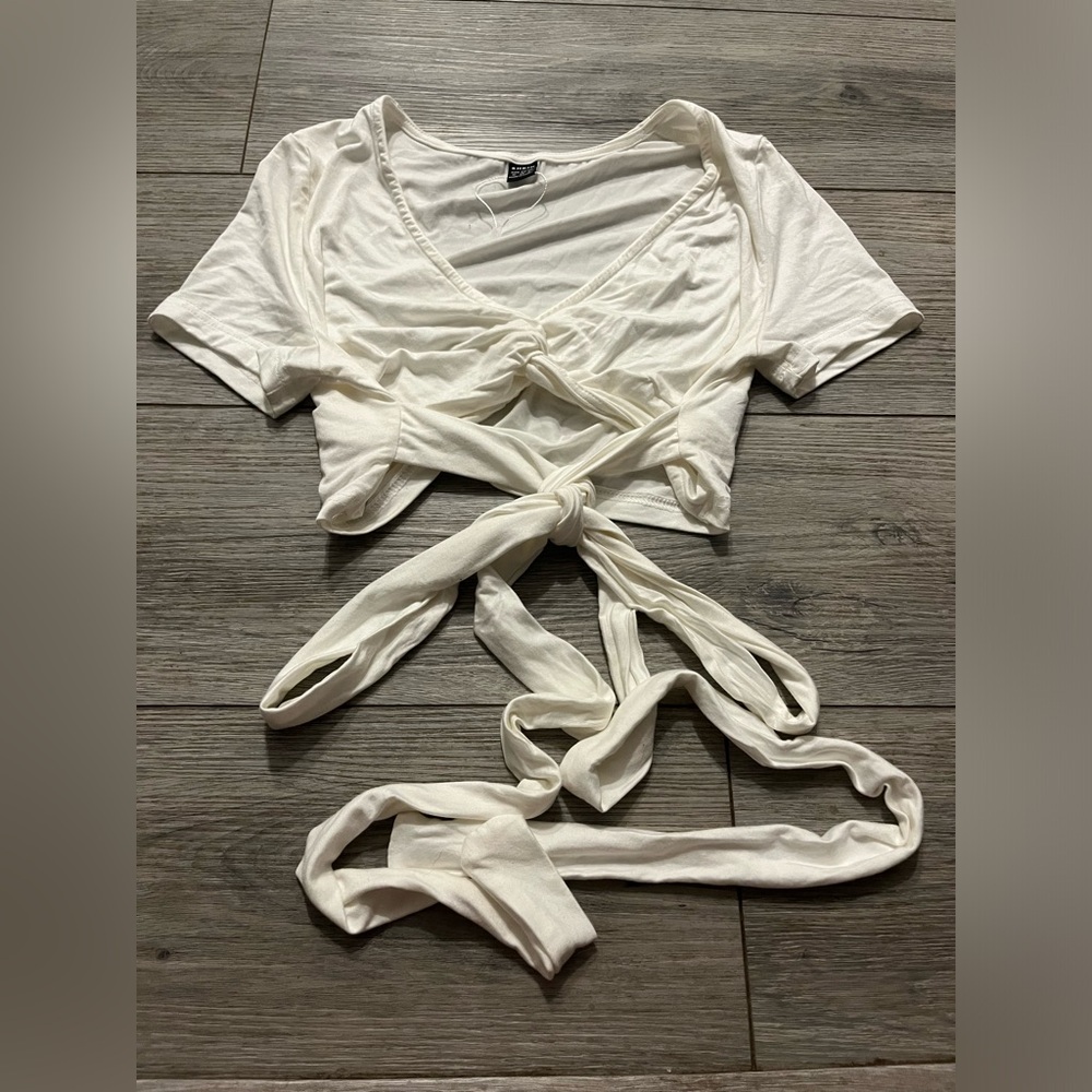 Really cute white SHEIN top